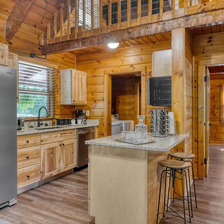 Dudley I By Avantstay Cosy Cabin W Hot Tub Incredible Views Pigeon Forge Dış mekan fotoğraf